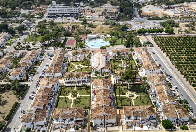 Resale - Bungalow -
Torrevieja - Costa Blanca