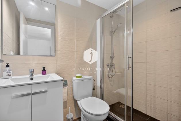 Resale - Bungalow -
Torrevieja - Costa Blanca