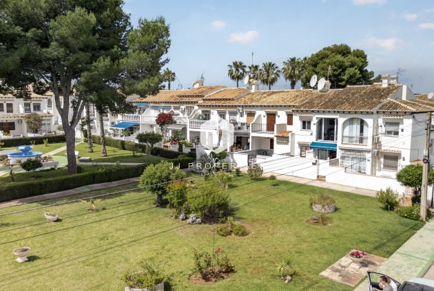 Resale - Bungalow -
Torrevieja - Costa Blanca