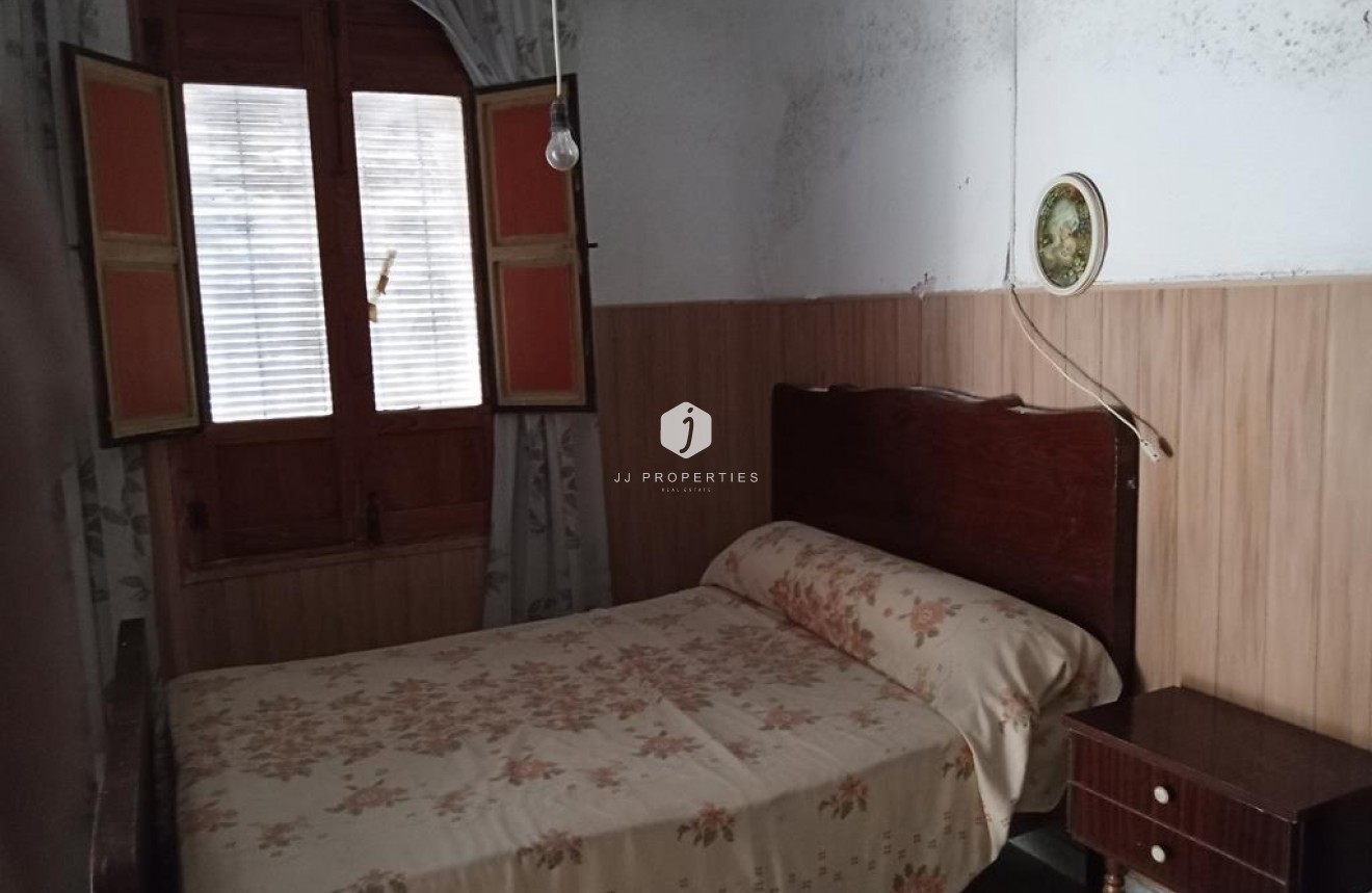 Segunda mano - Chalet -
Los Montesinos