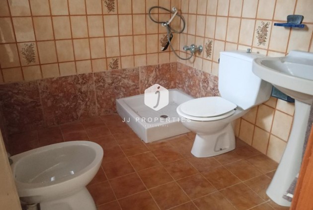 Segunda mano - Chalet -
Los Montesinos