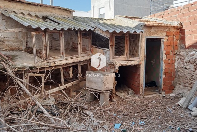 Segunda mano - Chalet -
Los Montesinos
