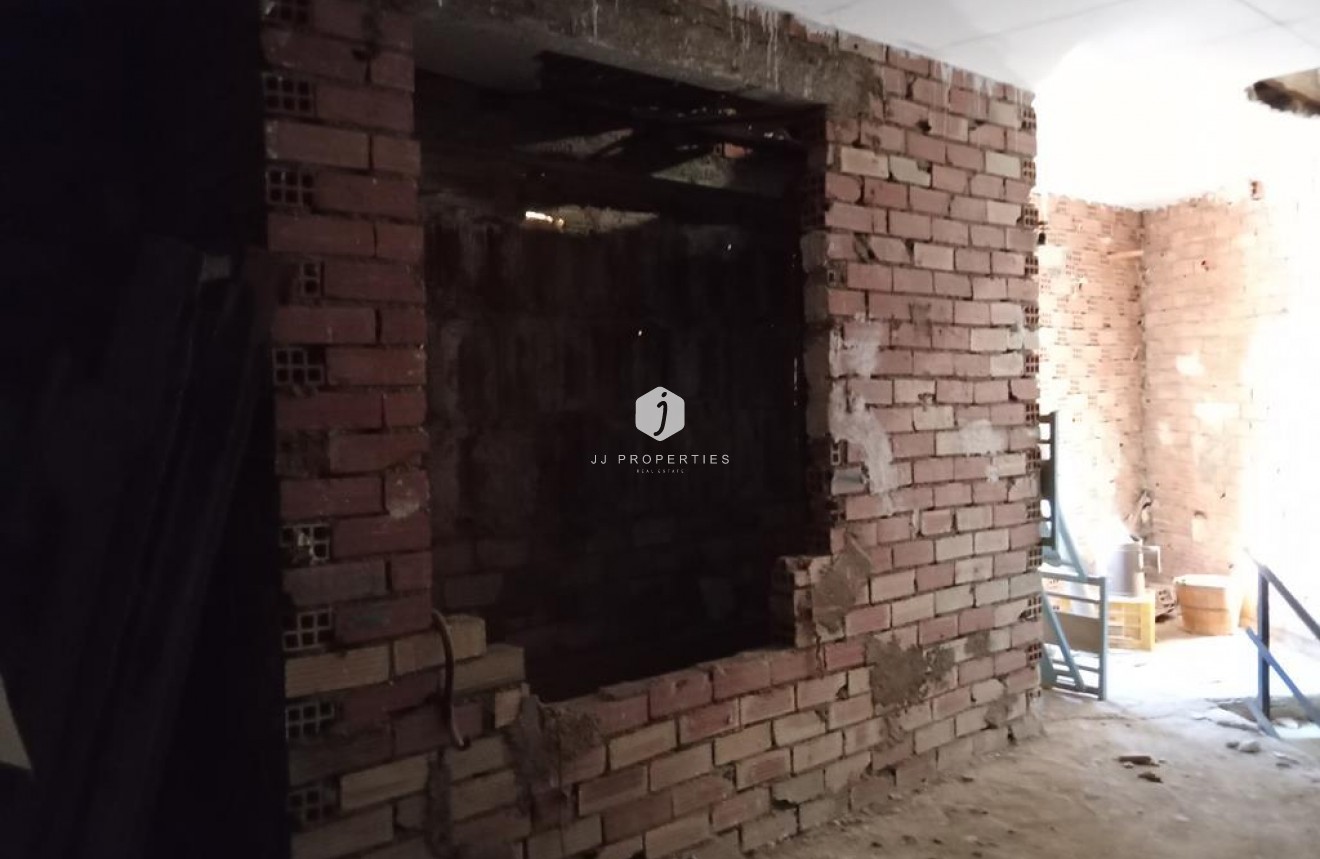 Segunda mano - Chalet -
Los Montesinos