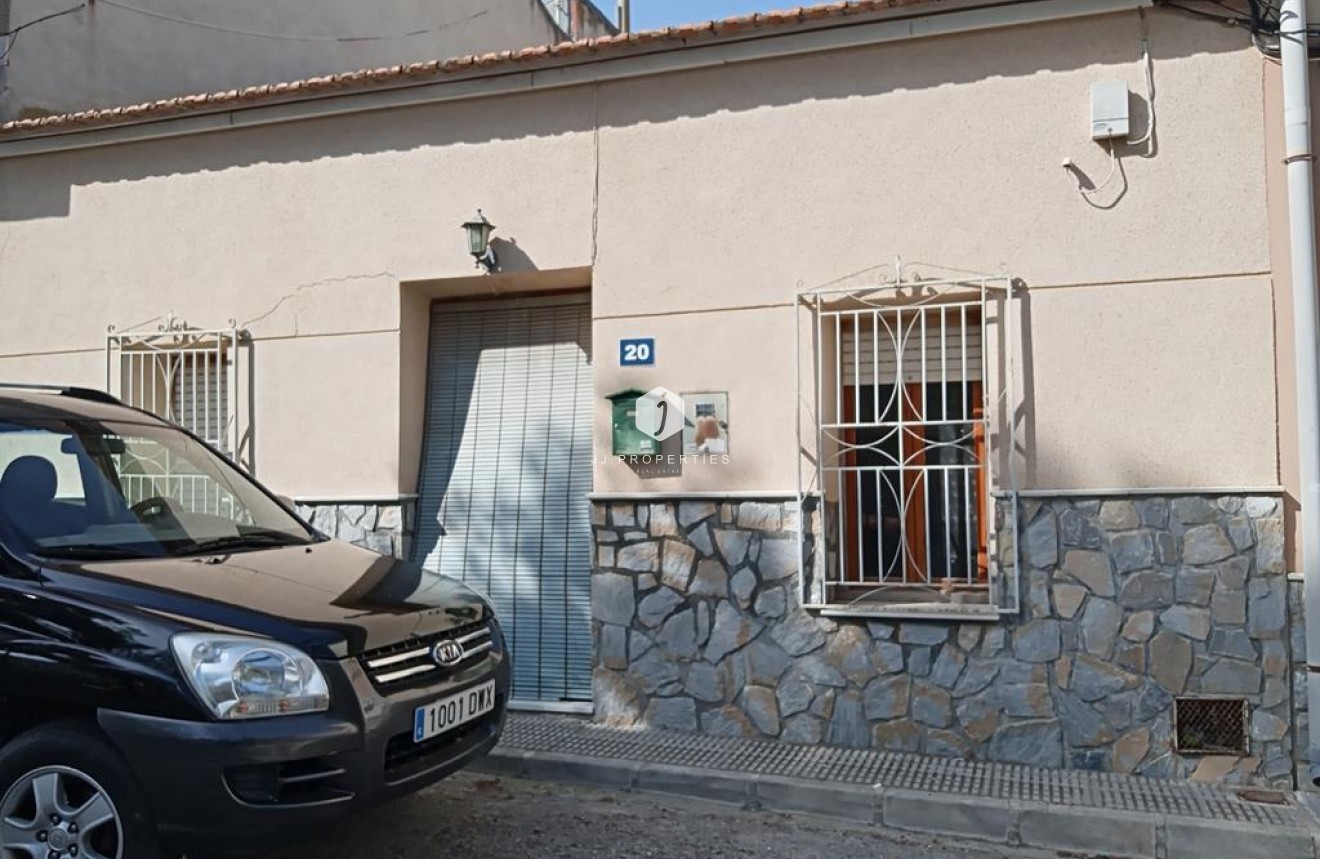 Tweedehands - Chalet -
HurchIllo - PUEBLO CENTRO