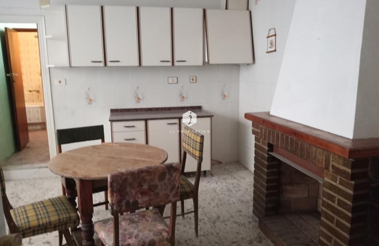 Tweedehands - Chalet -
HurchIllo - PUEBLO CENTRO