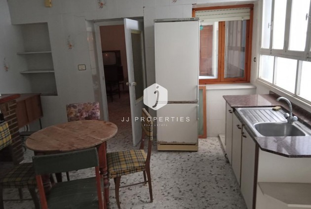 Tweedehands - Chalet -
HurchIllo - PUEBLO CENTRO