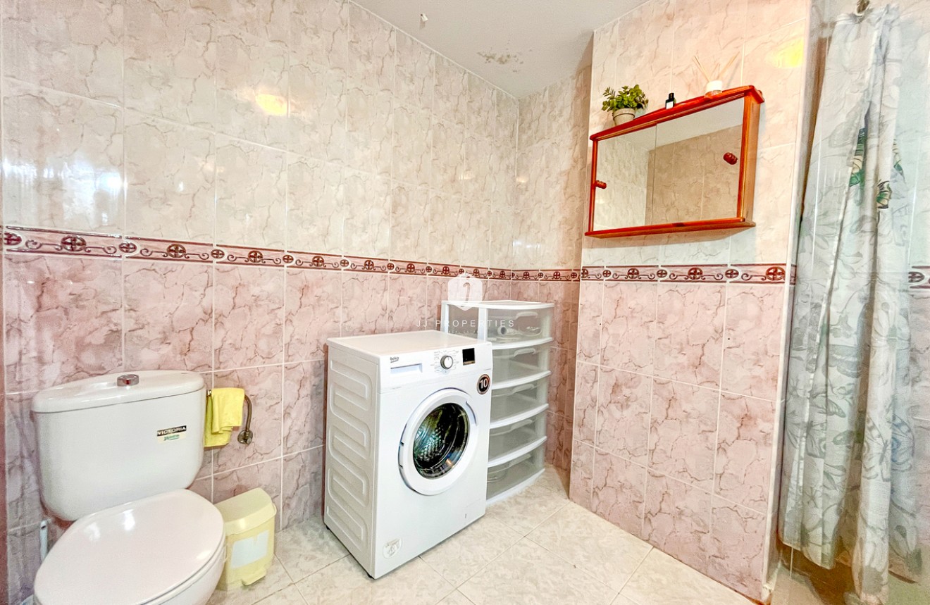 Resale - Apartment / flat -
San Miguel de Salinas - Inland