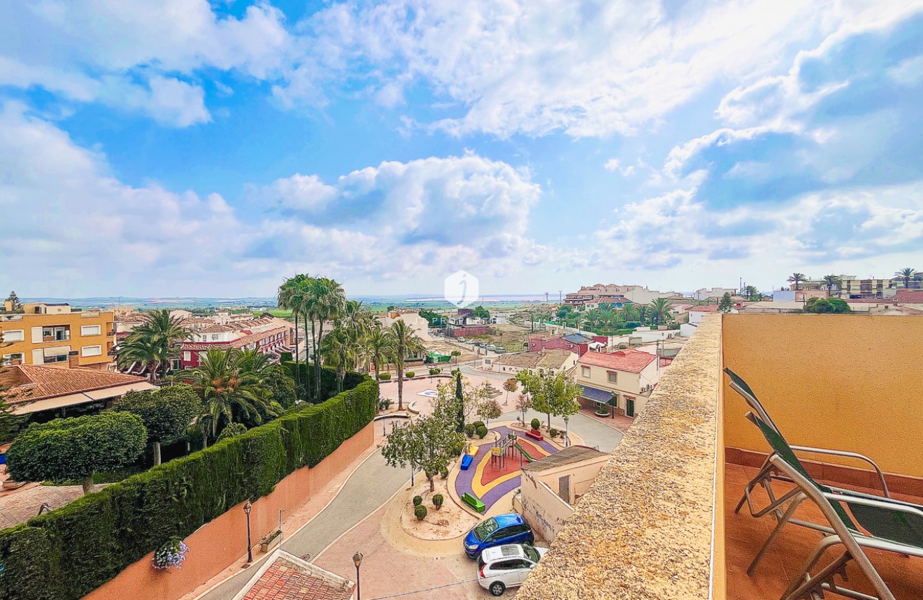 Resale - Apartment / flat -
San Miguel de Salinas - Inland