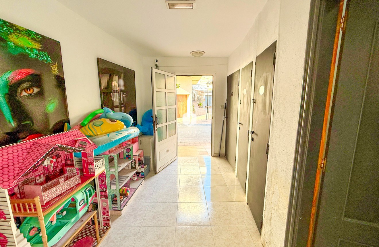 Resale - Apartment / flat -
San Miguel de Salinas - Inland