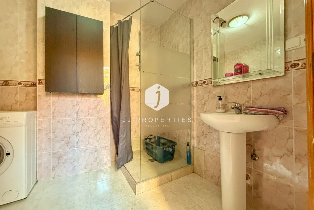 Resale - Apartment / flat -
San Miguel de Salinas - Inland
