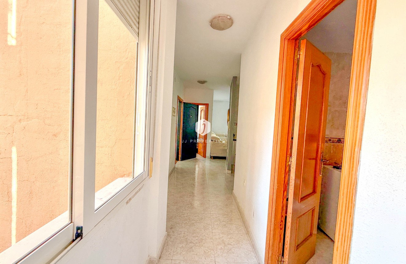 Resale - Apartment / flat -
San Miguel de Salinas - Inland