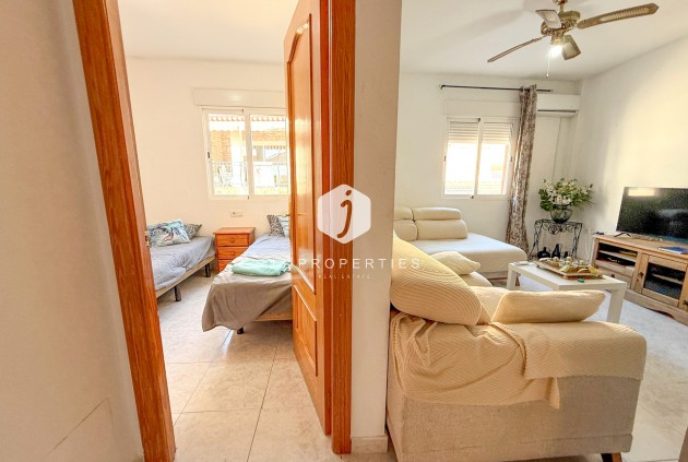 Resale - Apartment / flat -
San Miguel de Salinas - Inland