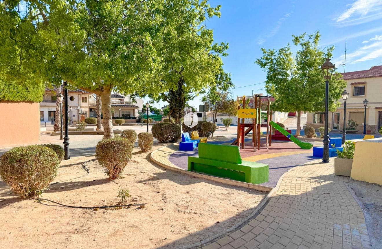 Resale - Apartment / flat -
San Miguel de Salinas - Inland
