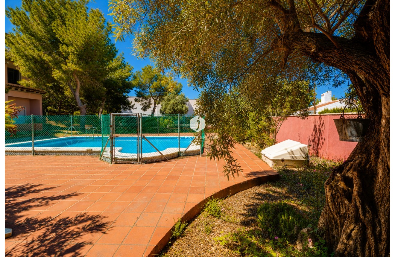 D'occasion - Villa -
San Miguel de Salinas - Inland