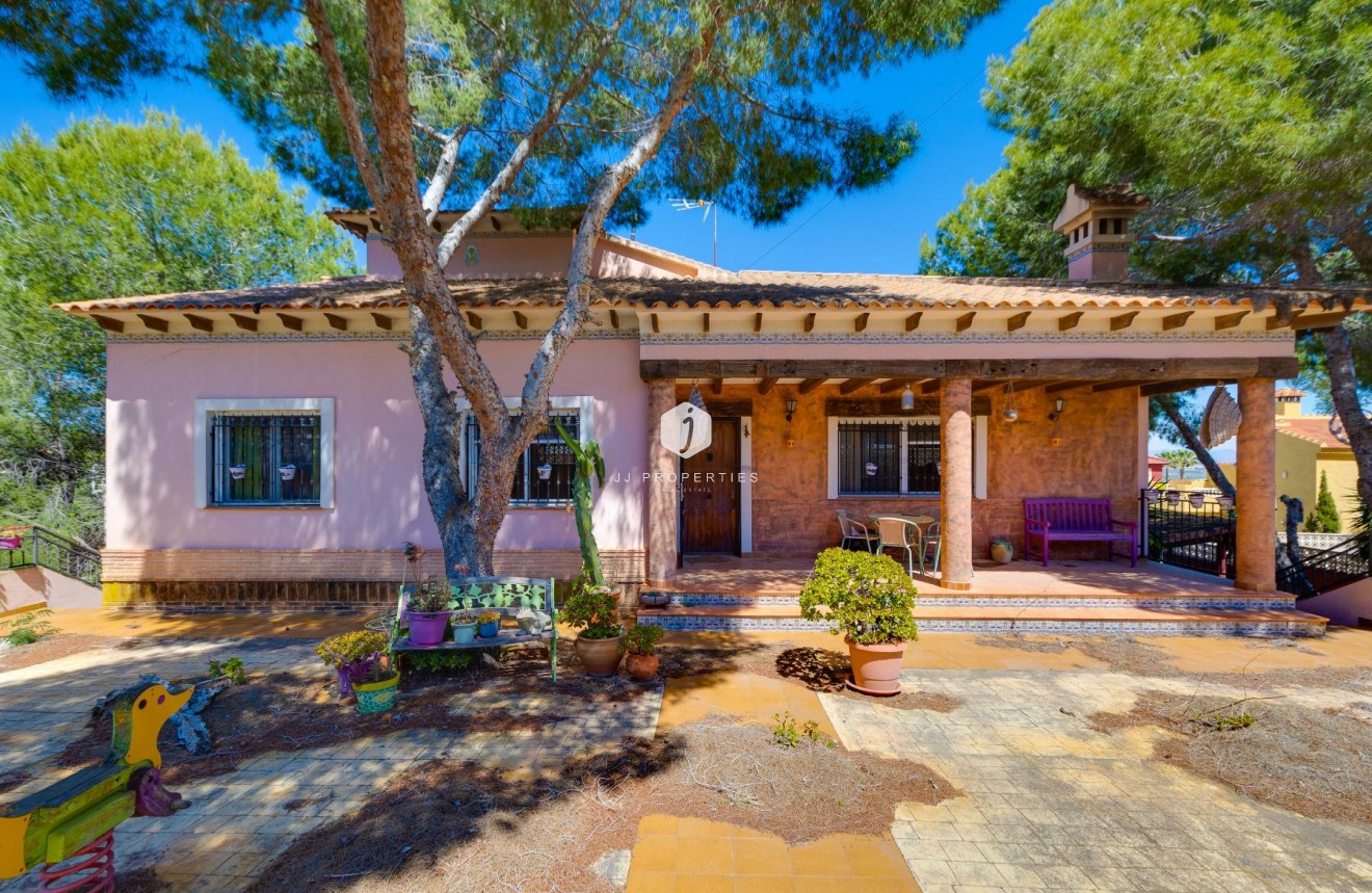 D'occasion - Villa -
San Miguel de Salinas - Inland