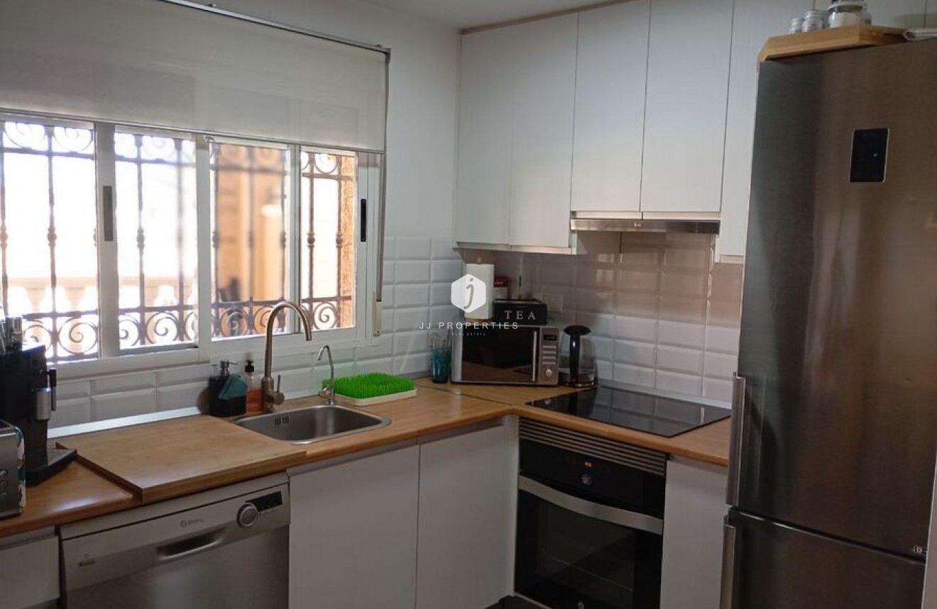 Resale - Chalet -
Guardamar del Segura - Costa Blanca