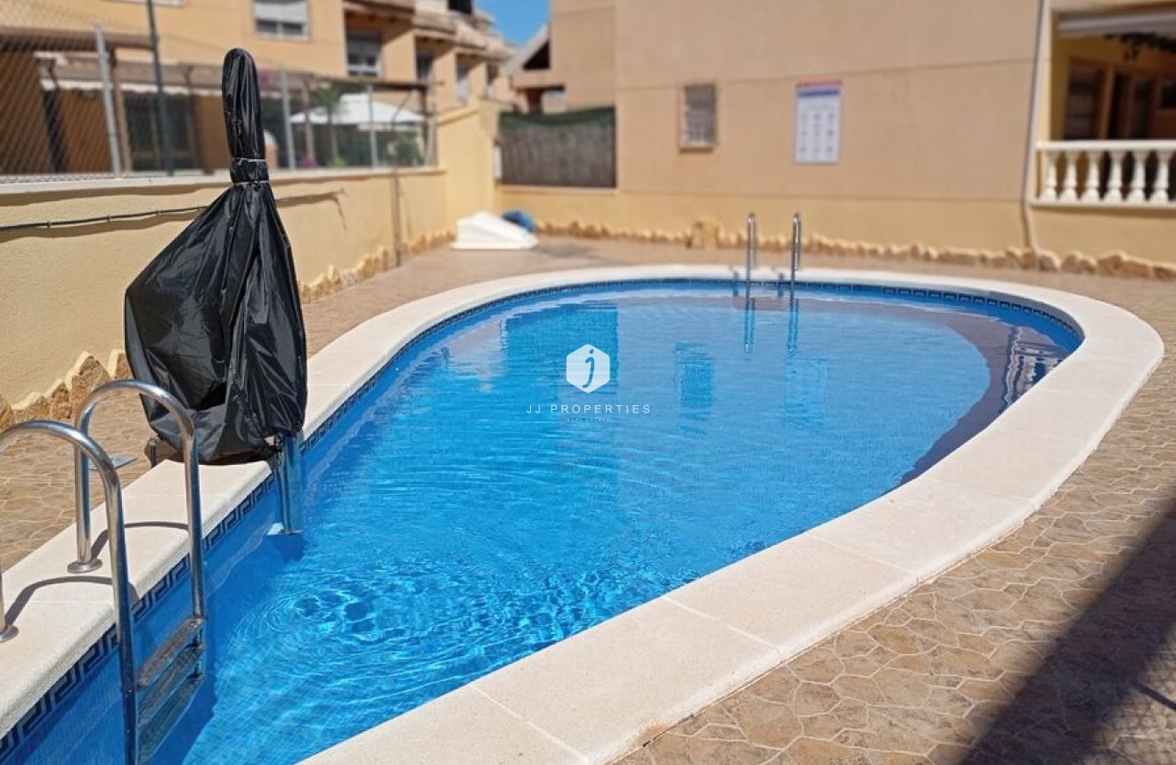 Resale - Chalet -
Guardamar del Segura - Costa Blanca