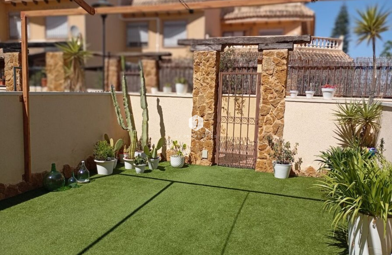 Resale - Chalet -
Guardamar del Segura - Costa Blanca