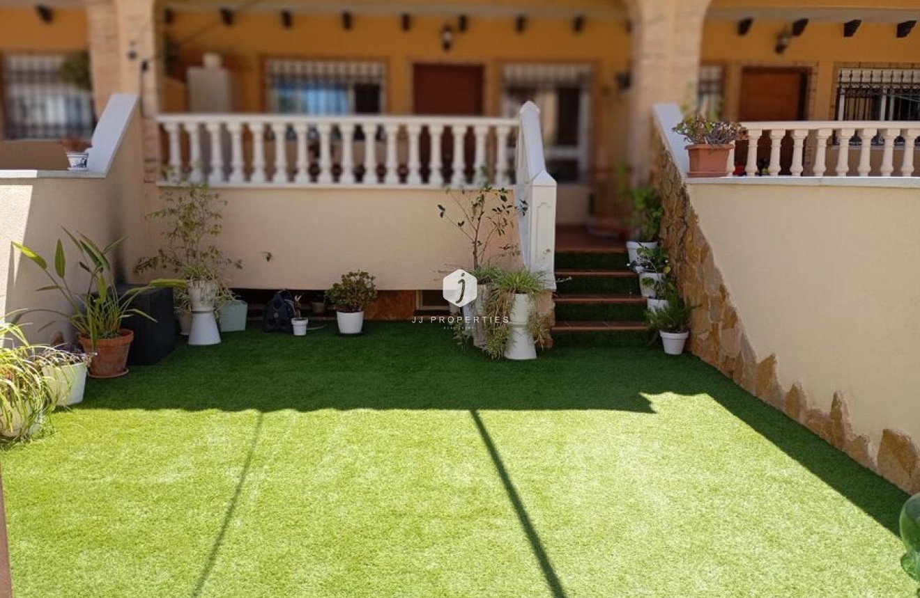Resale - Chalet -
Guardamar del Segura - Costa Blanca