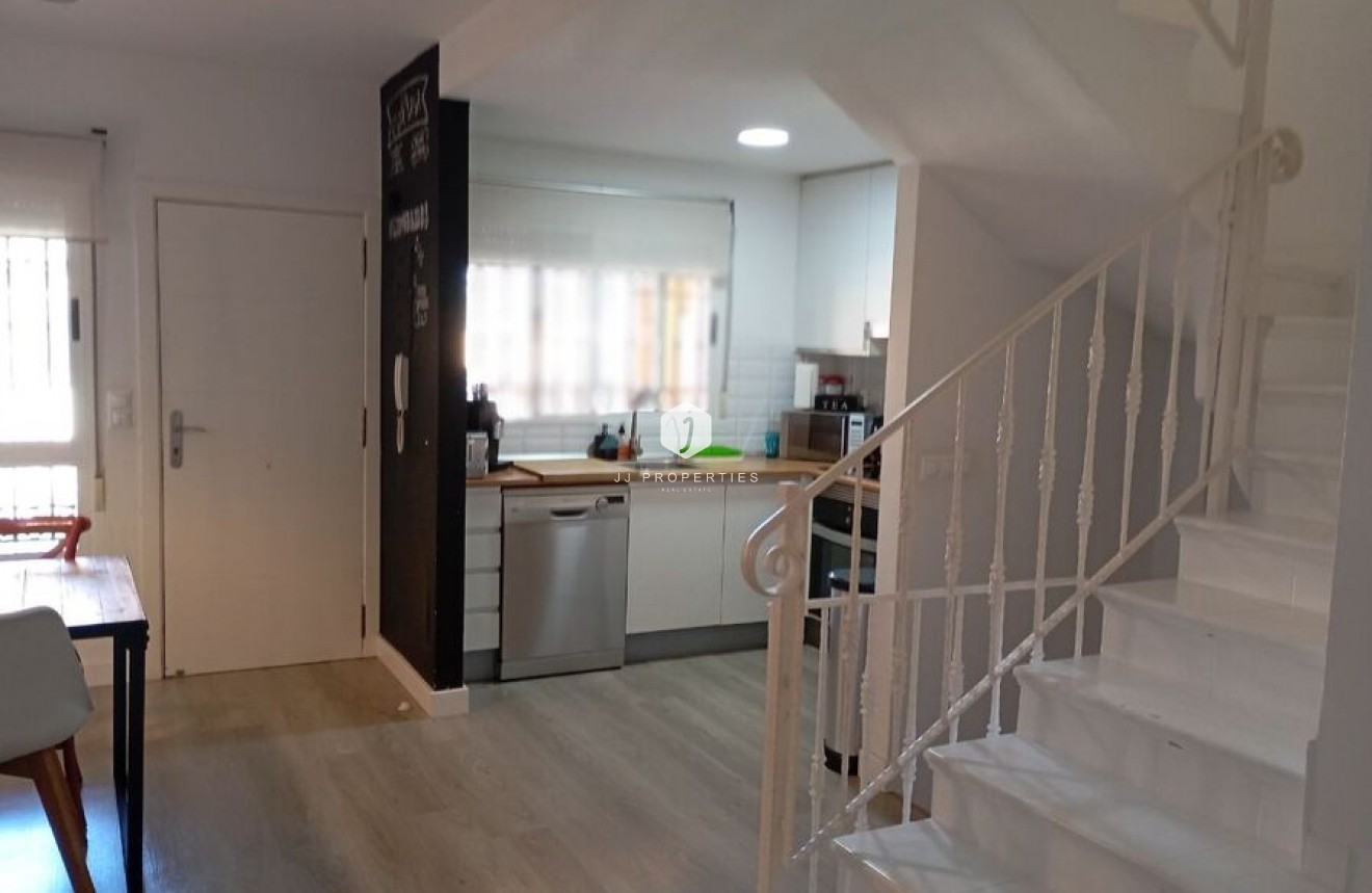 Resale - Chalet -
Guardamar del Segura - Costa Blanca