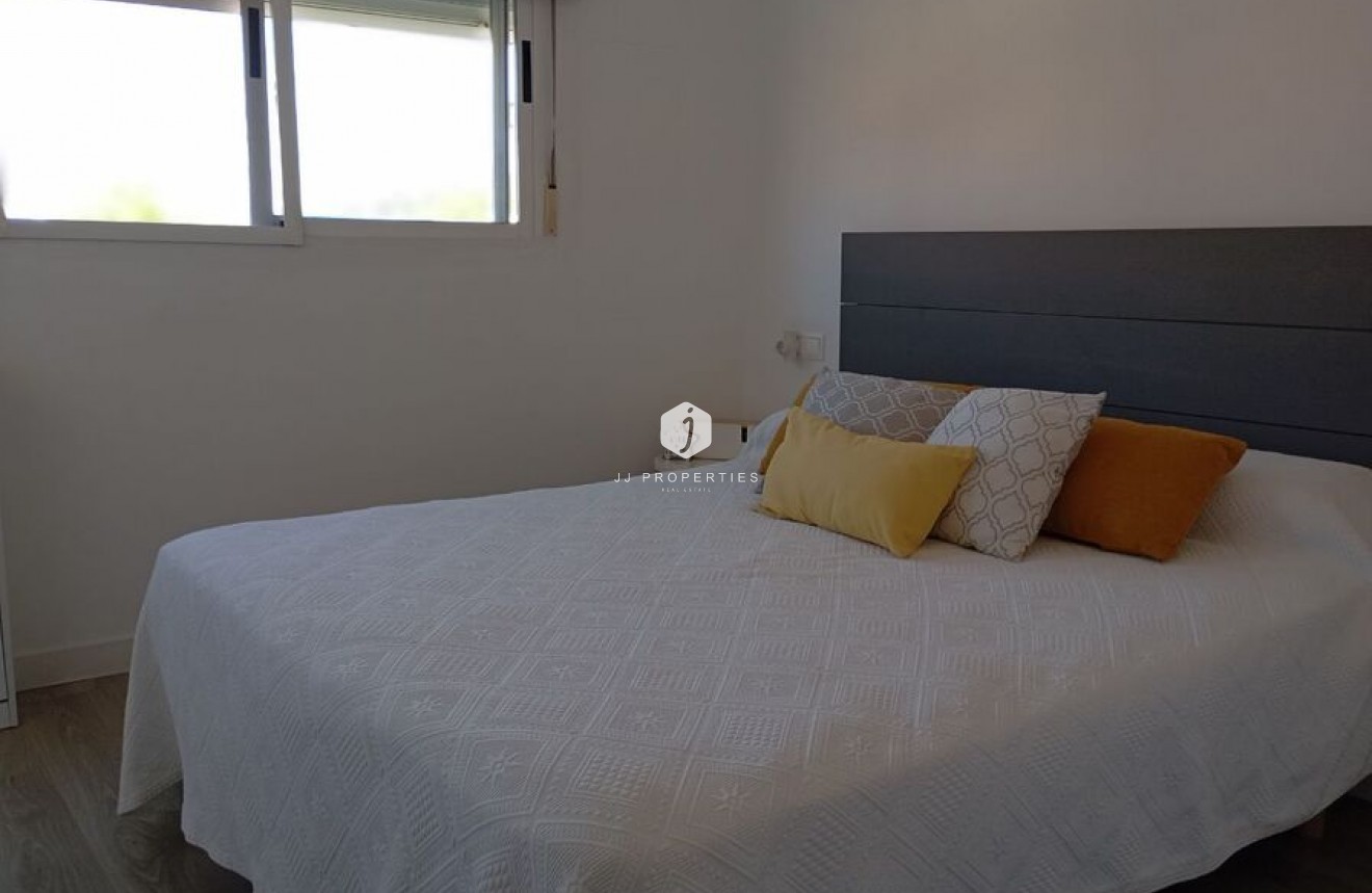 Resale - Chalet -
Guardamar del Segura - Costa Blanca