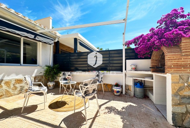 Resale - Chalet -
Orihuela Costa - Costa Blanca