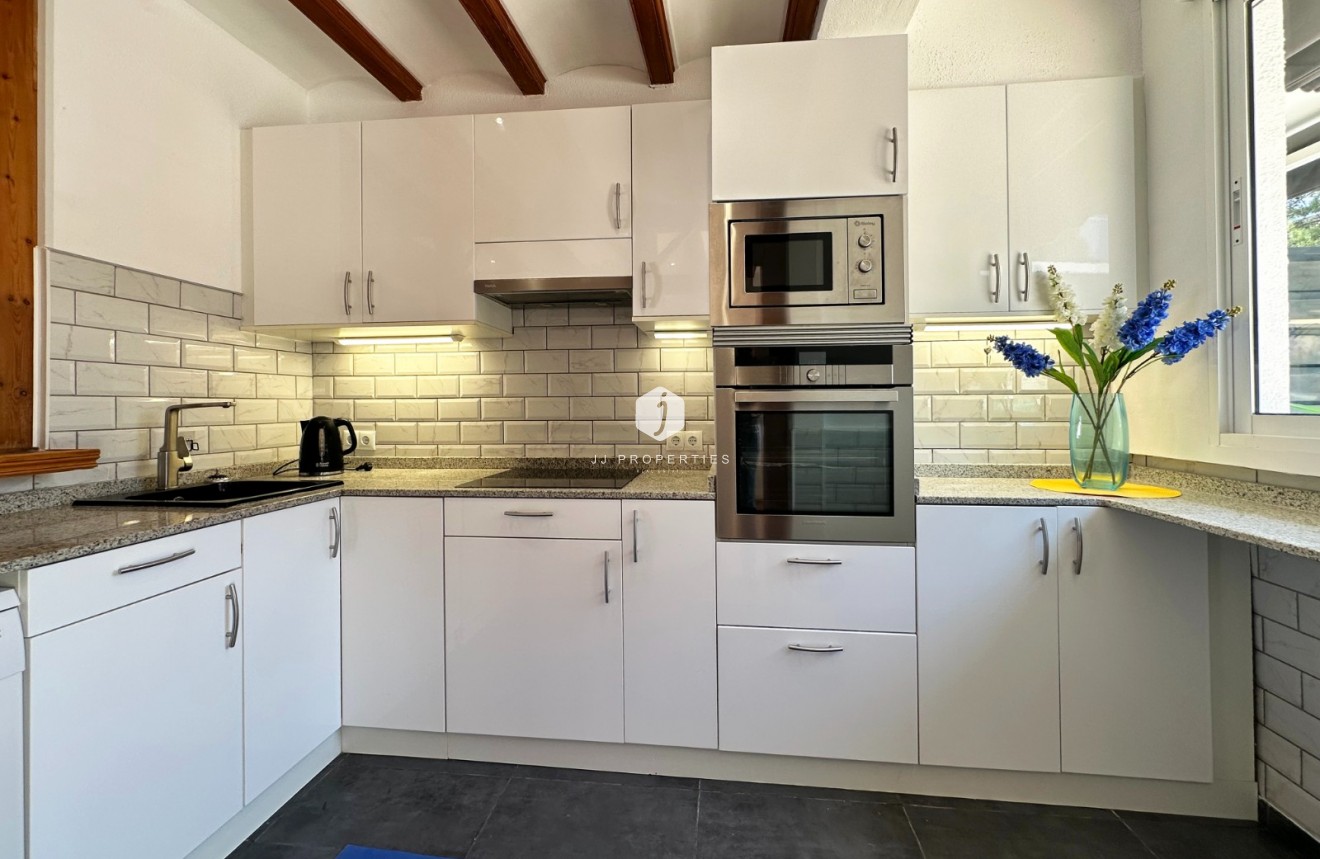 Resale - Chalet -
Orihuela Costa - Costa Blanca