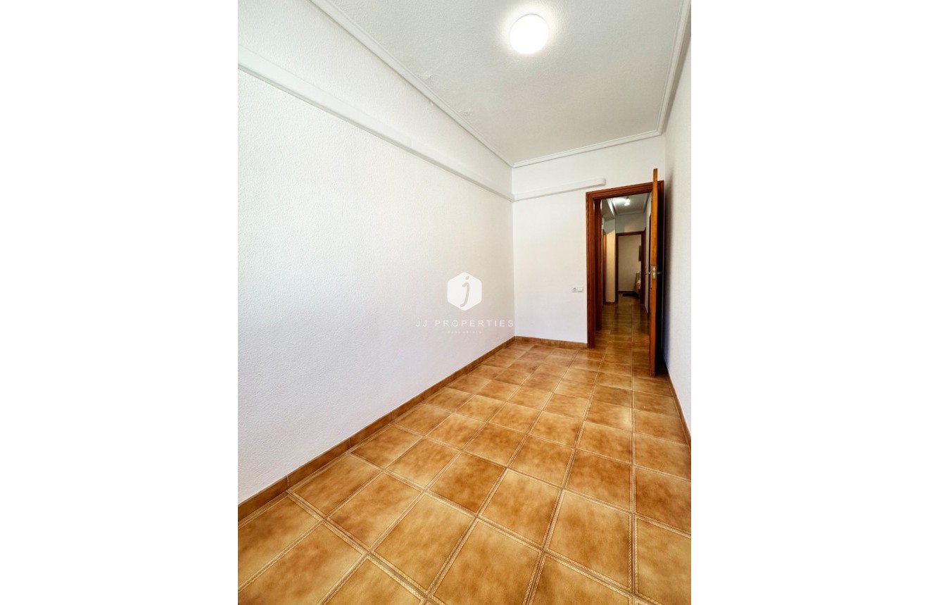 Resale - Chalet -
Orihuela Costa - Costa Blanca
