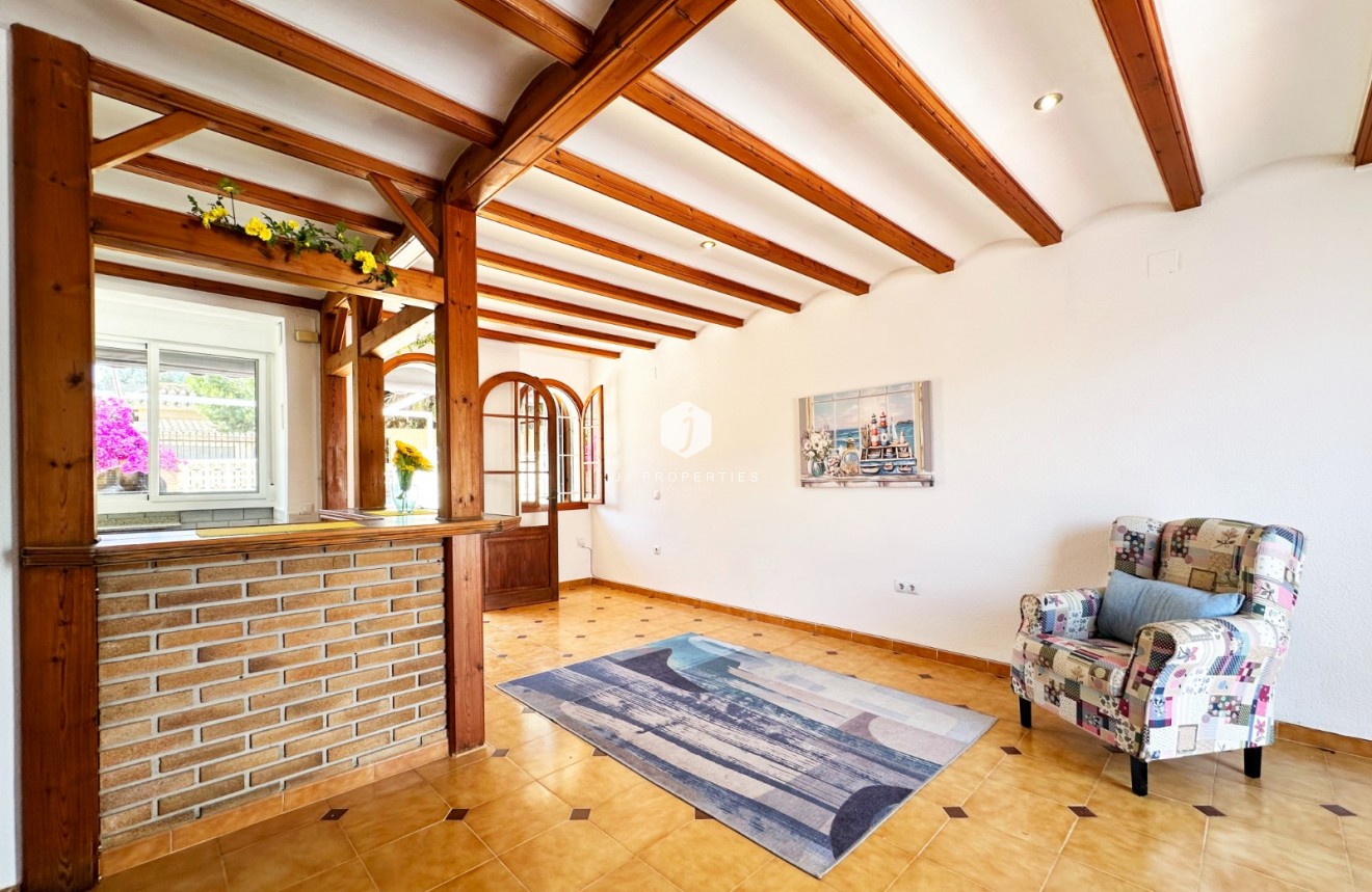 Resale - Chalet -
Orihuela Costa - Costa Blanca