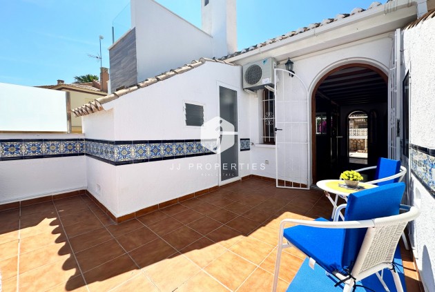 Resale - Chalet -
Orihuela Costa - Costa Blanca