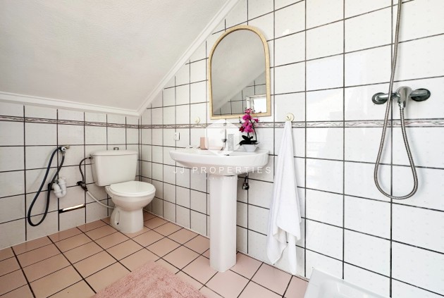 Resale - Chalet -
Orihuela Costa - Costa Blanca