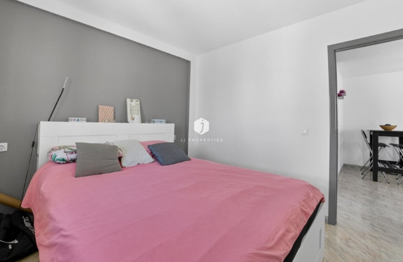 D'occasion - Attique -
Torrevieja - Doña ines