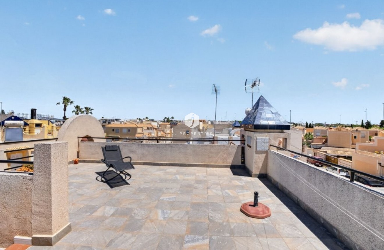 D'occasion - Attique -
Torrevieja - Doña ines