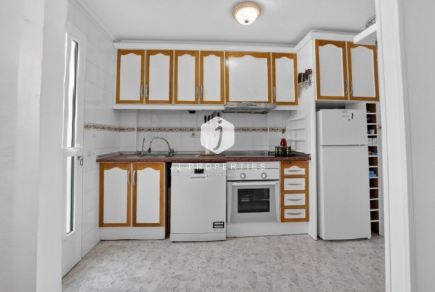 Resale - Chalet -
Torrevieja - aguas nuevas