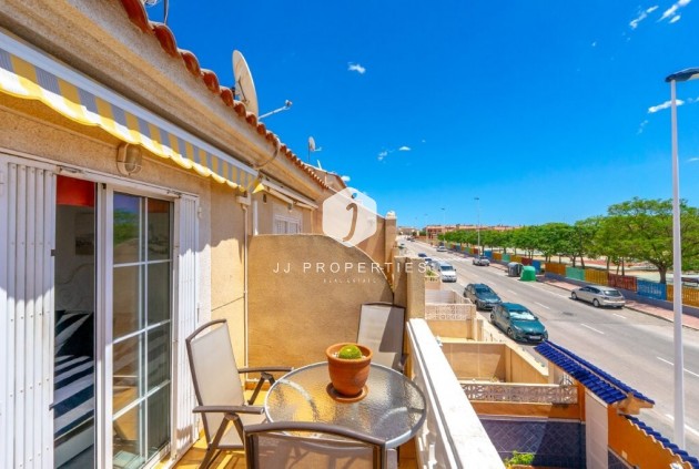 Resale - Chalet -
Torrevieja - aguas nuevas