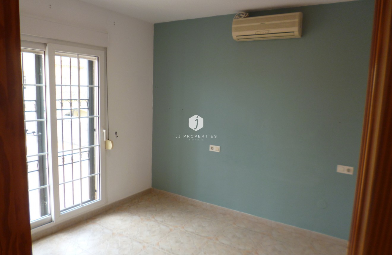 Resale - Chalet -
Playa Flamenca - Costa Blanca