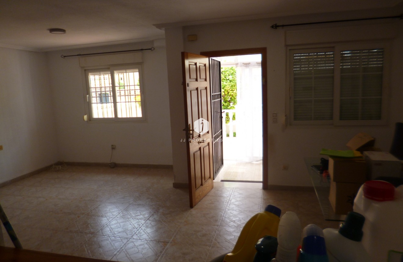 Resale - Chalet -
Playa Flamenca - Costa Blanca