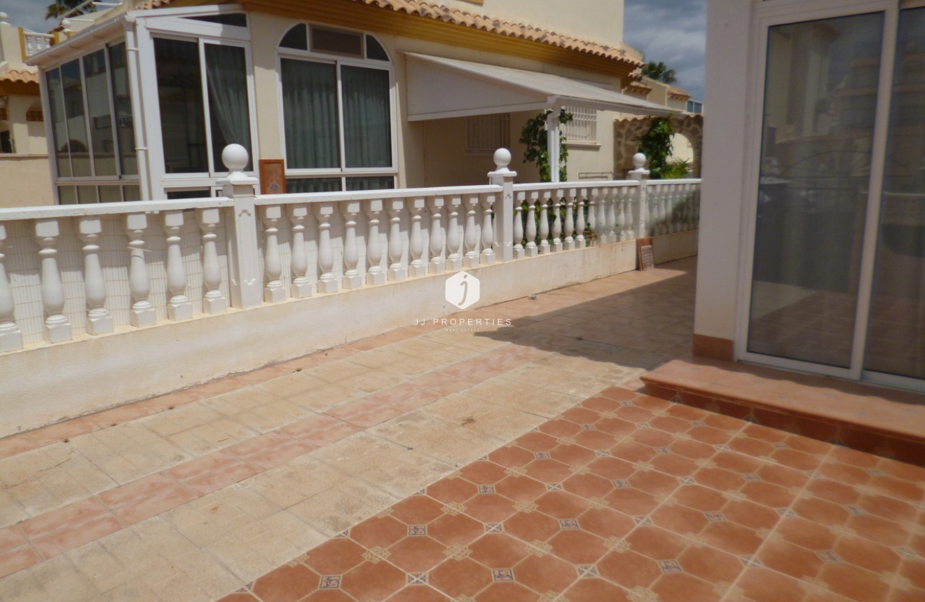 Resale - Chalet -
Playa Flamenca - Costa Blanca