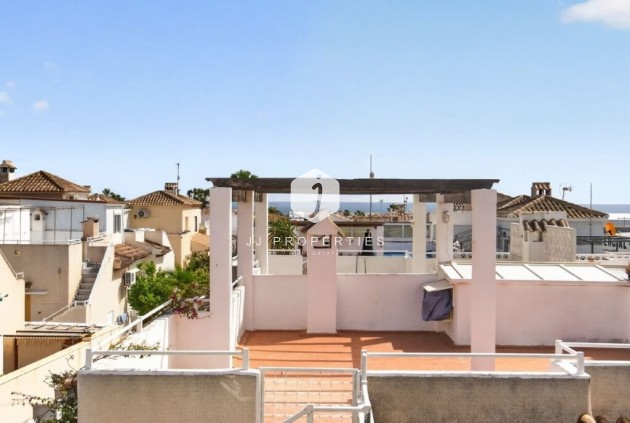 Resale - Chalet -
Torrevieja - Los altos