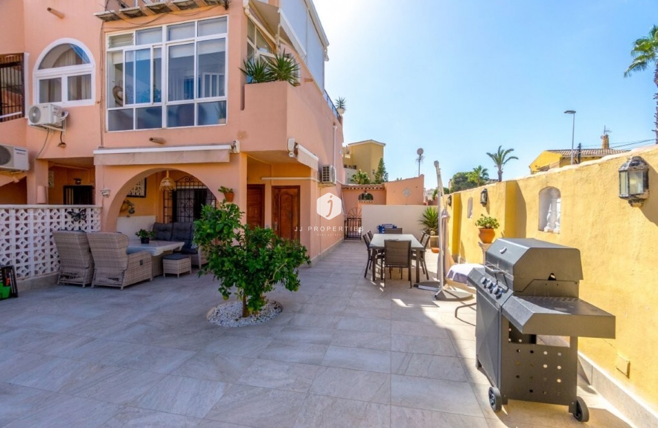 Tweedehands - Appartement / flat -
Torrevieja - La Rosaleda