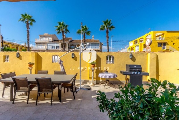 Tweedehands - Appartement / flat -
Torrevieja - La Rosaleda