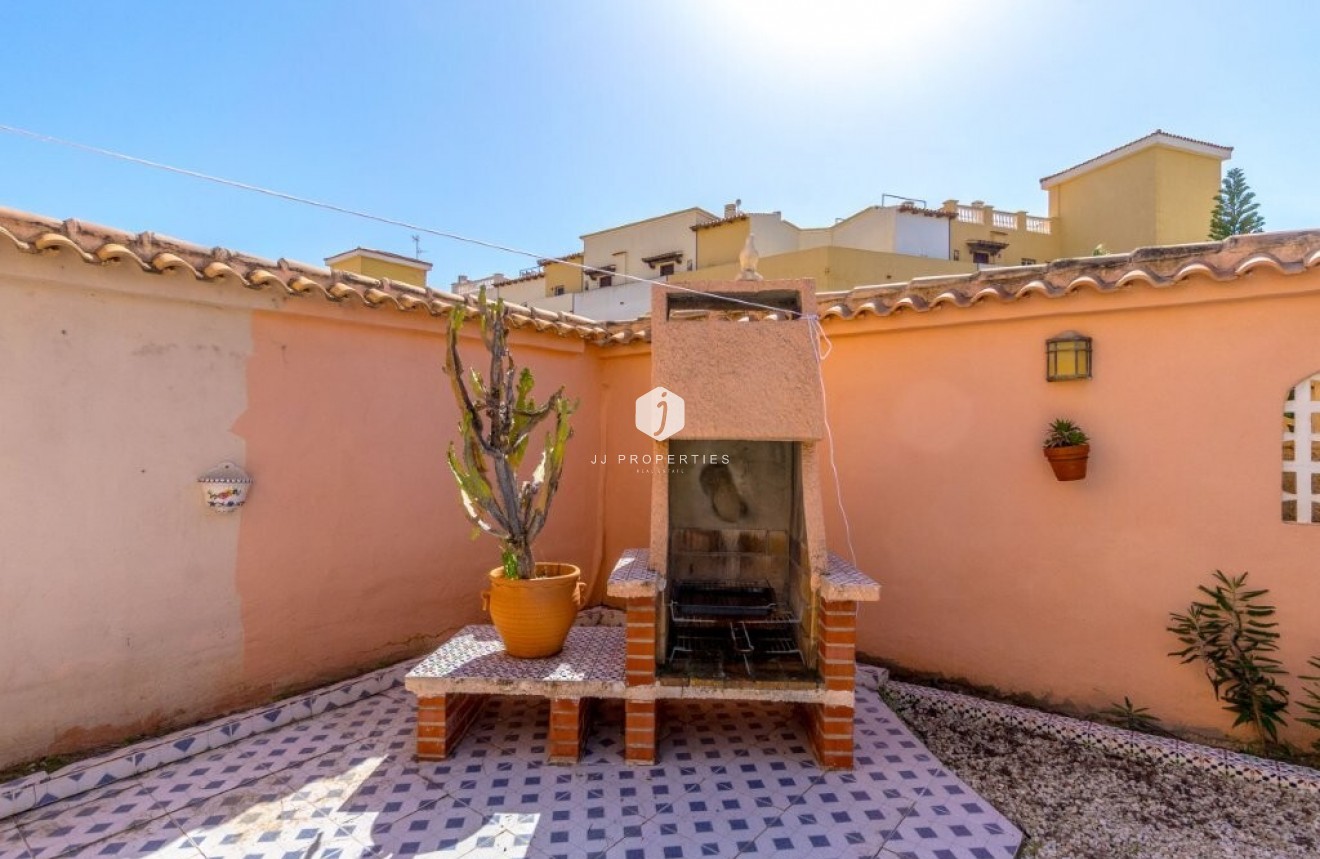 Tweedehands - Appartement / flat -
Torrevieja - La Rosaleda