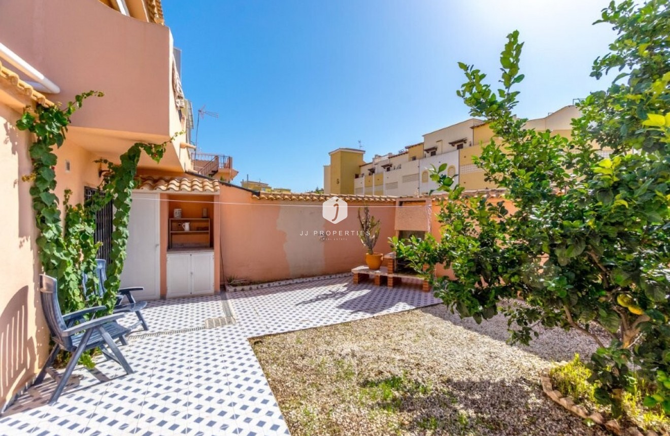 Tweedehands - Appartement / flat -
Torrevieja - La Rosaleda