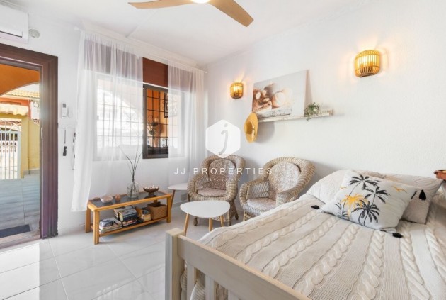 Tweedehands - Appartement / flat -
Torrevieja - La Rosaleda