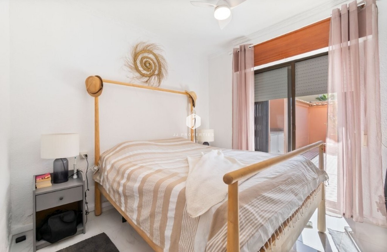 Tweedehands - Appartement / flat -
Torrevieja - La Rosaleda