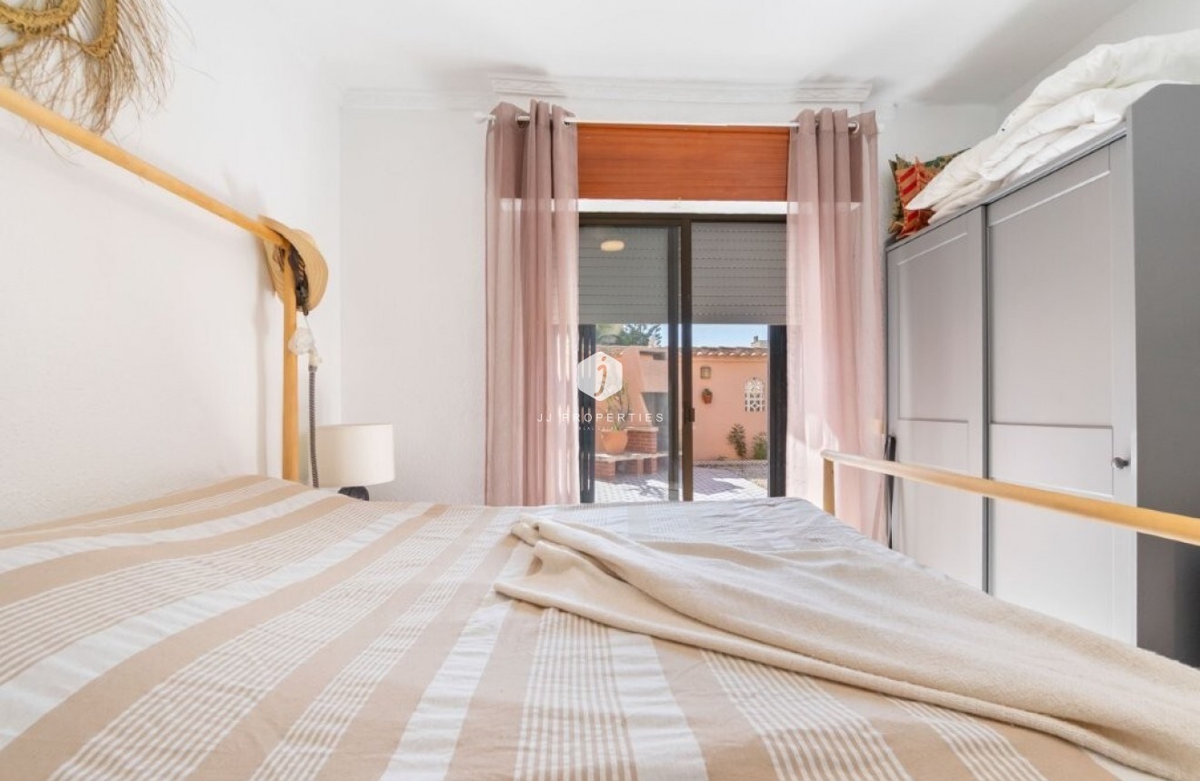 Tweedehands - Appartement / flat -
Torrevieja - La Rosaleda