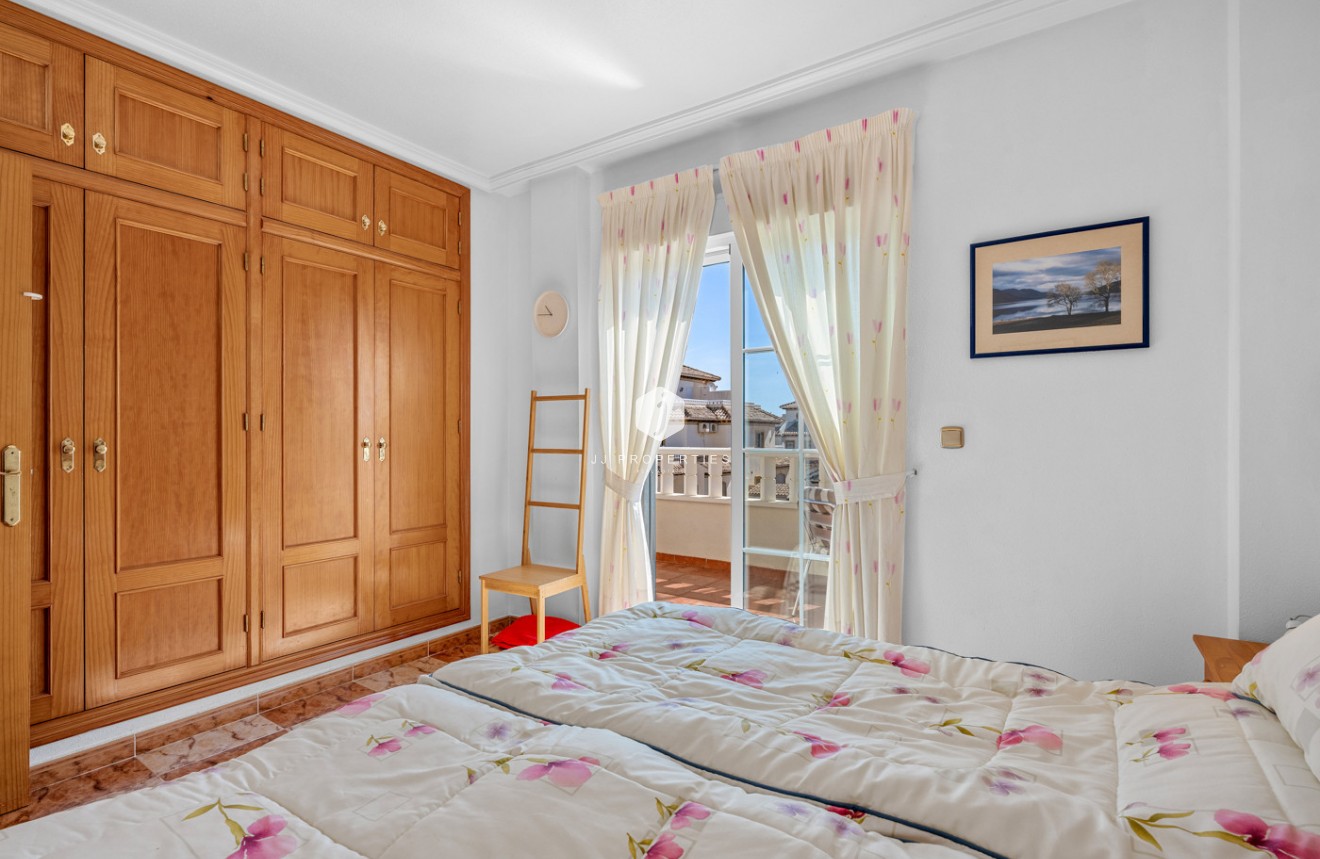 Z drugiej ręki - Szalet -
Cabo Roig - Costa Blanca