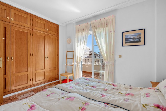 Z drugiej ręki - Szalet -
Cabo Roig - Costa Blanca