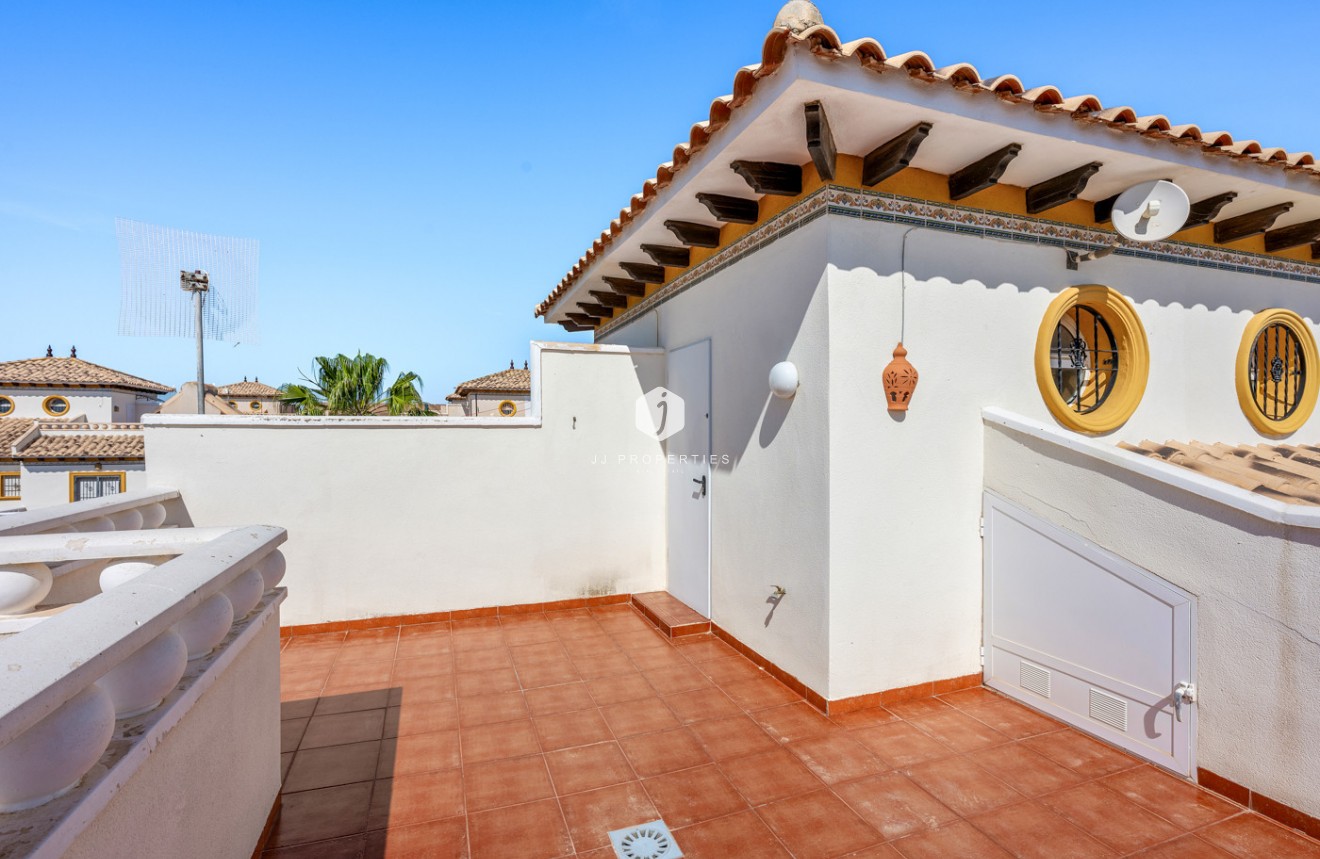 Z drugiej ręki - Szalet -
Cabo Roig - Costa Blanca
