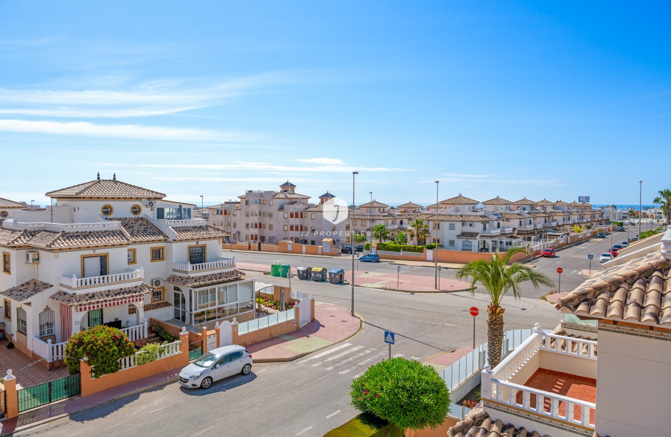 Z drugiej ręki - Szalet -
Cabo Roig - Costa Blanca